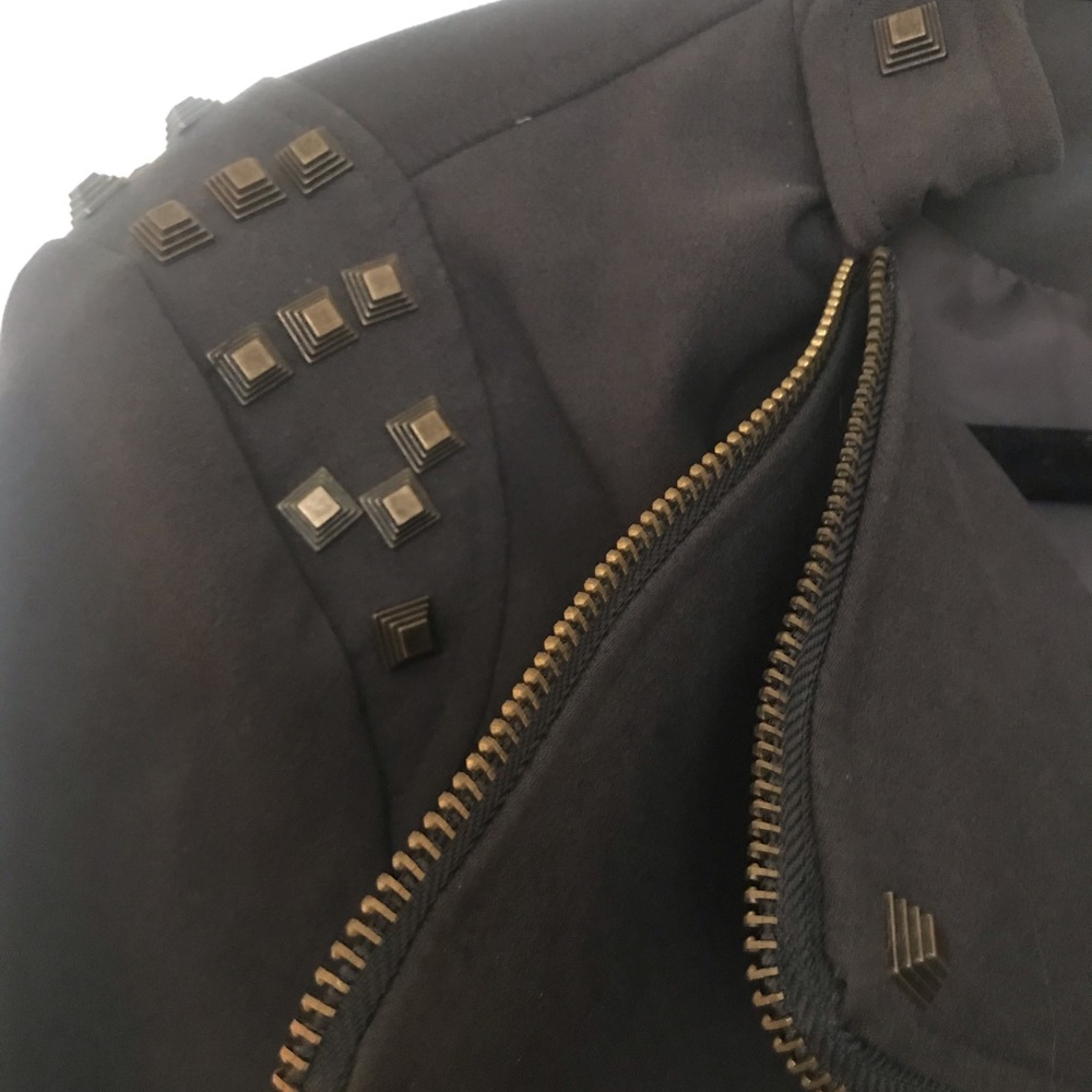 Jacket - Picture 2 of 5